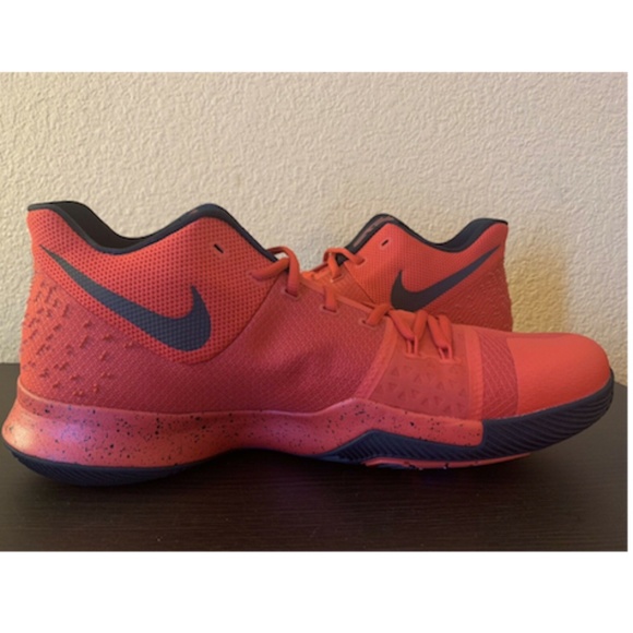 Men's Nike Kyrie 3 Candy Apple (Size 16) NWOB - Picture 5 of 8